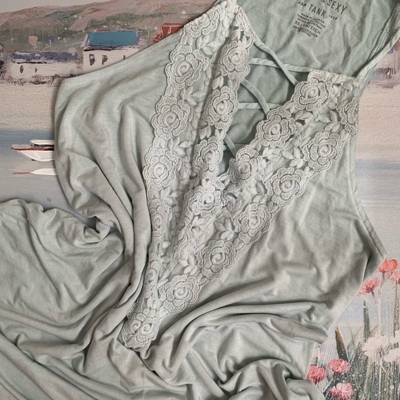 American Eagle Dainty Soft Teal Tank Top Lace Front - Picture 2 of 10